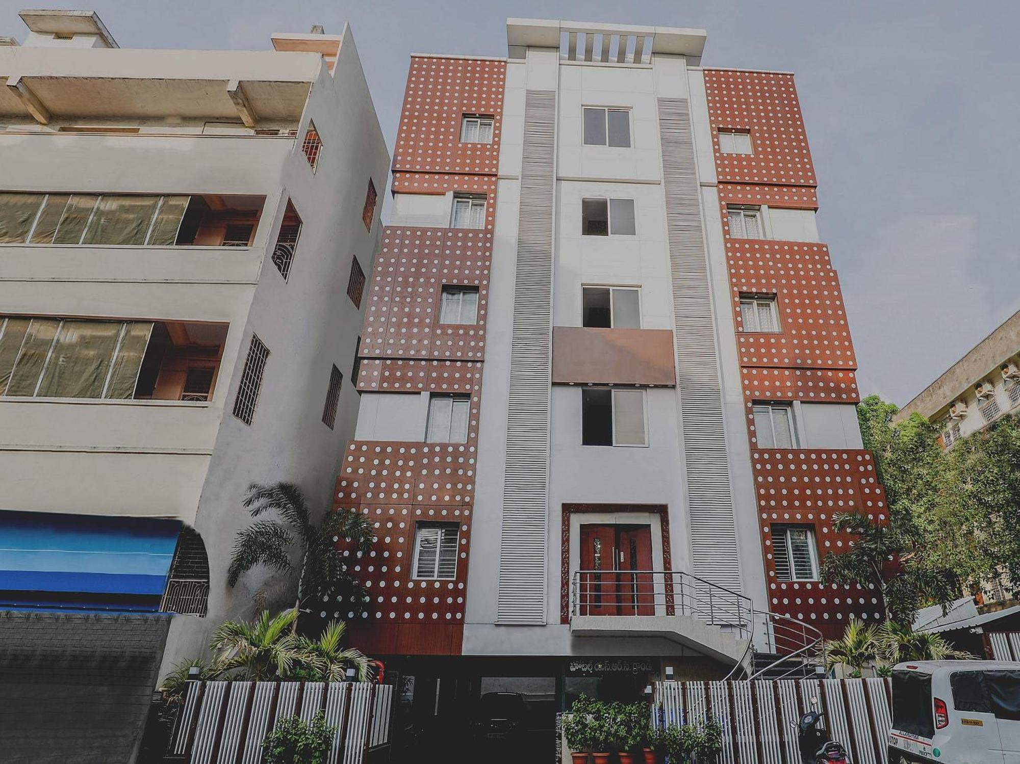 Super Hotel O Src Grand Vijayawāda 外观 照片