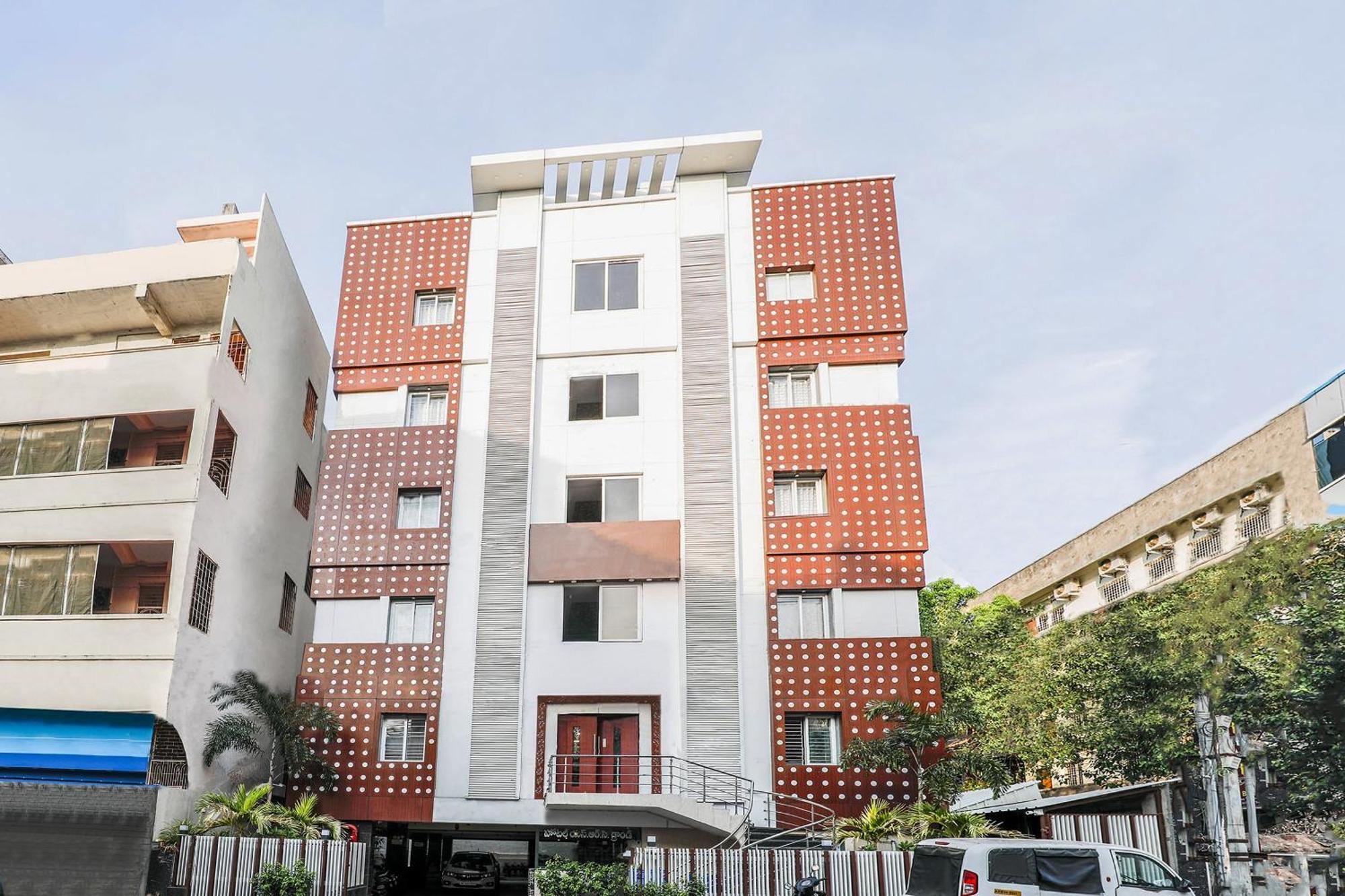 Super Hotel O Src Grand Vijayawāda 外观 照片